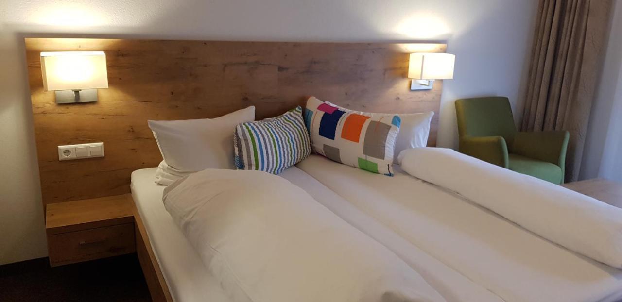 Hotel Schiff นาโกลด์ ภายนอก รูปภาพ